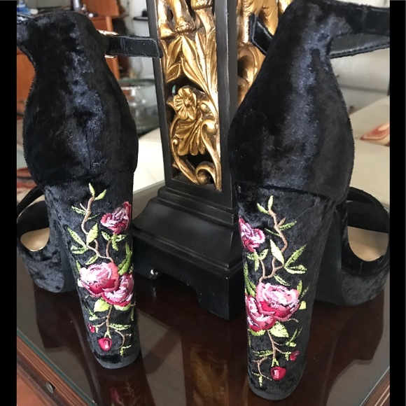 Show stopping, attention getting, classy, sexy 👠 - Picture 8 of 8